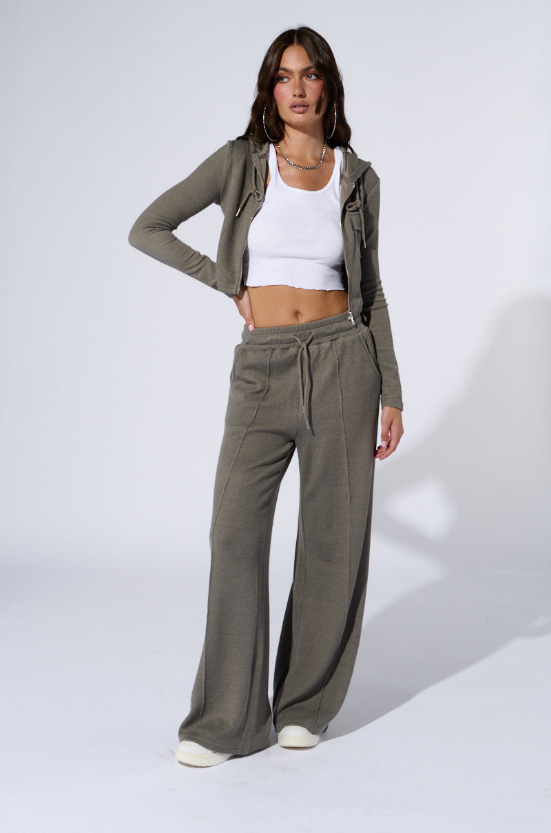 EYES ON ME RIB KNIT ZIP UP IN GREY