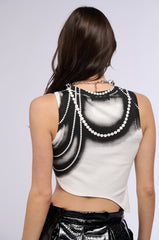 QUEEN OF GEMS GRAPHIC TANK TOP